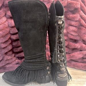 NWOT Women’s Naughty Monkey boots. Size 9.5
